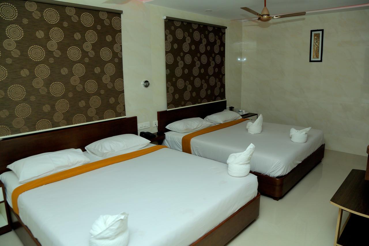 Sri Maharaja Residency Hotel Tiruchirappalli Bagian luar foto